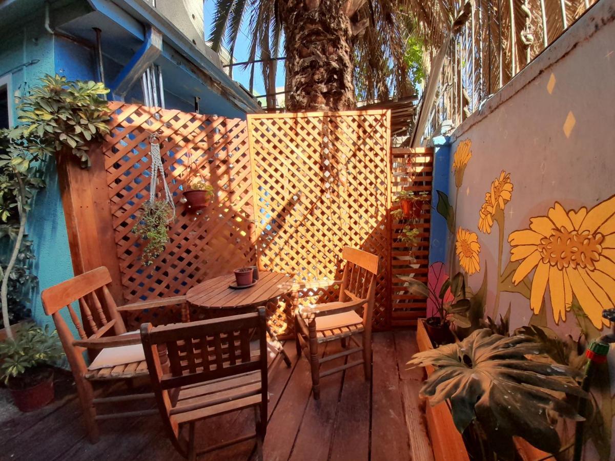 Atacama Hostel Backpackers سانتياغو المظهر الخارجي الصورة