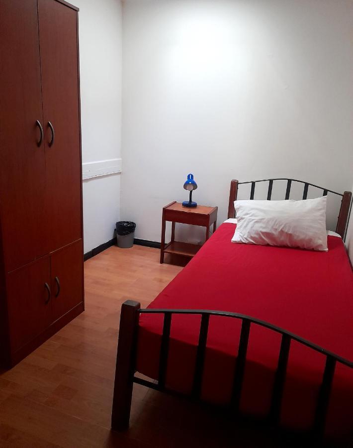 Atacama Hostel Backpackers سانتياغو المظهر الخارجي الصورة