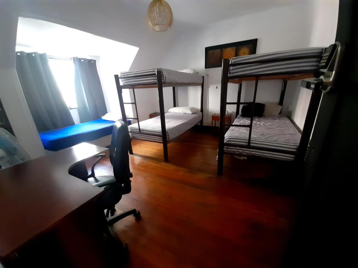 Atacama Hostel Backpackers سانتياغو المظهر الخارجي الصورة