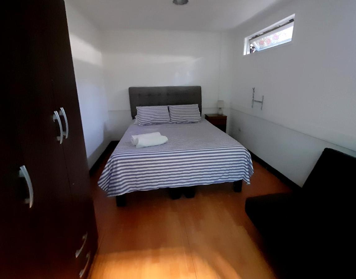 Atacama Hostel Backpackers سانتياغو المظهر الخارجي الصورة