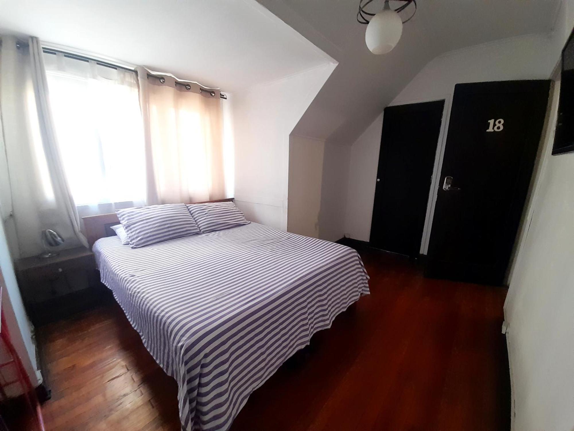 Atacama Hostel Backpackers سانتياغو المظهر الخارجي الصورة
