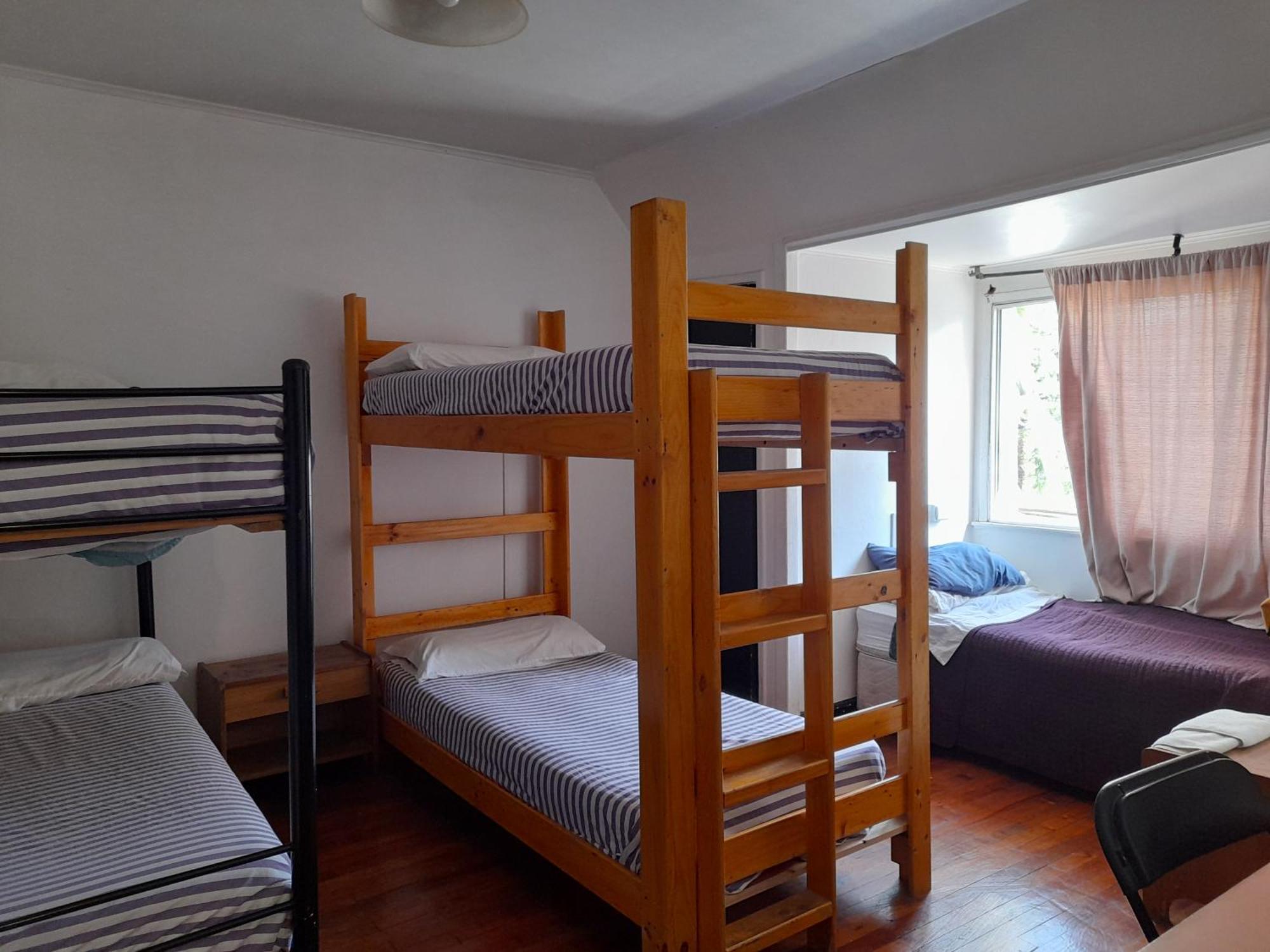 Atacama Hostel Backpackers سانتياغو المظهر الخارجي الصورة